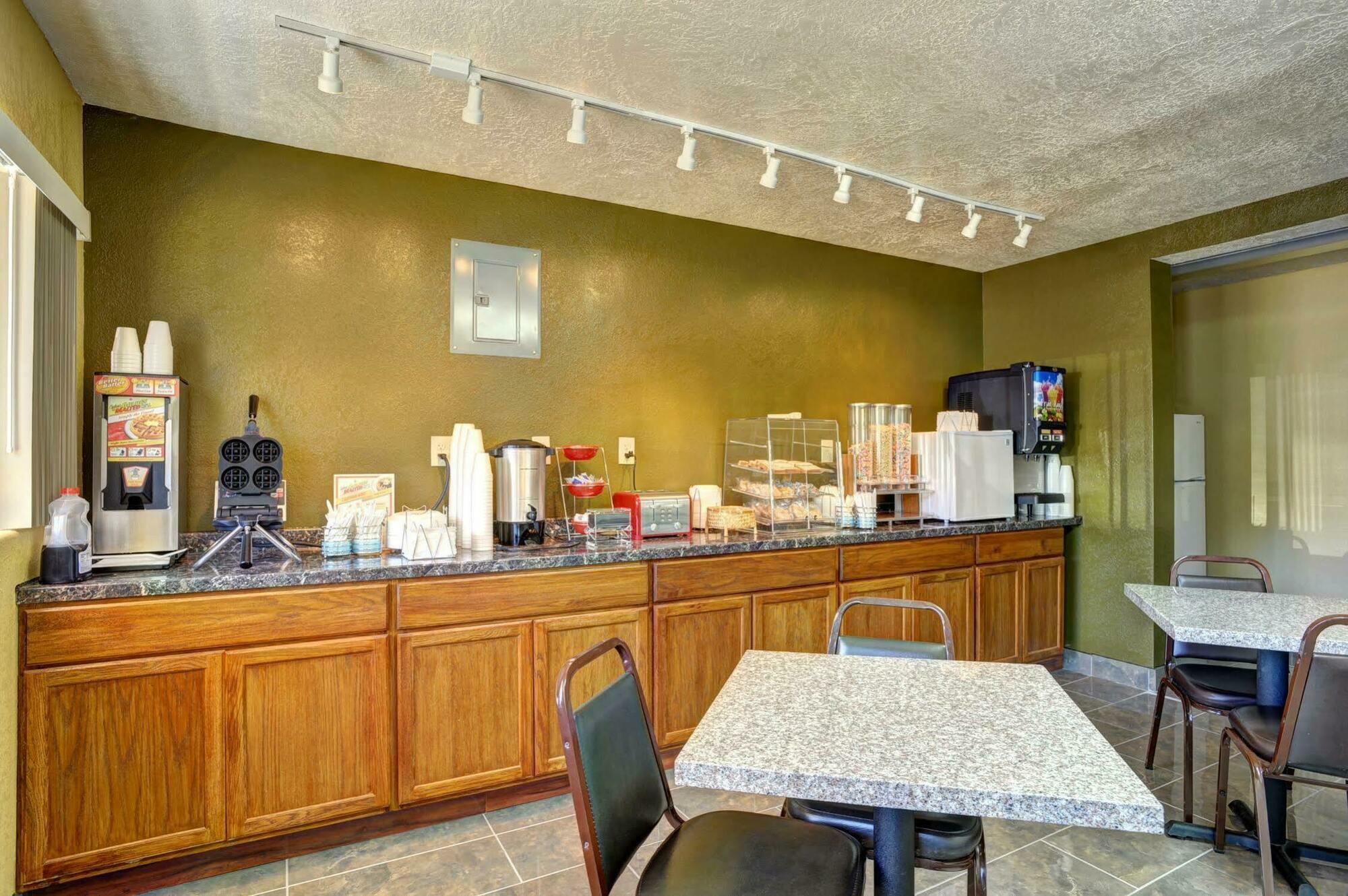 Rodeway Inn Cedar City Kültér fotó