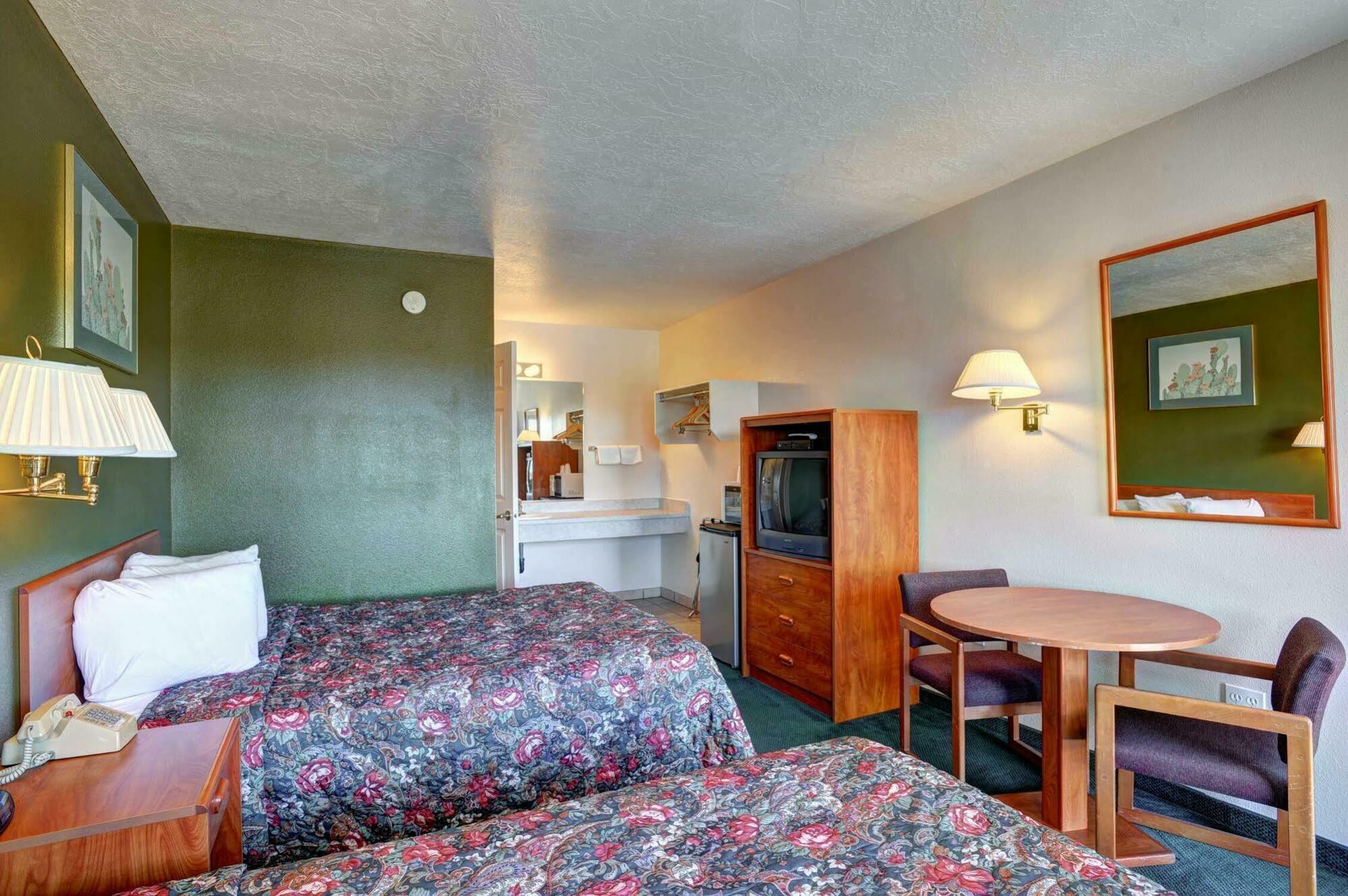 Rodeway Inn Cedar City Kültér fotó